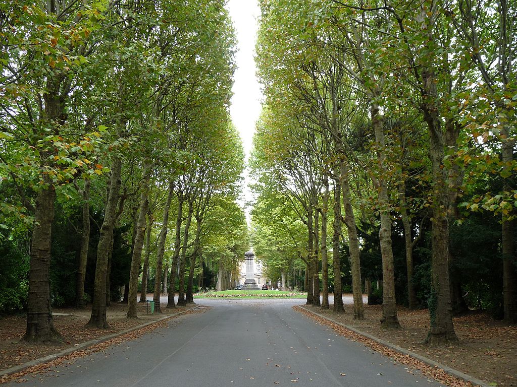 My Favorite French Photographer: Capturing old Paris — Part Two